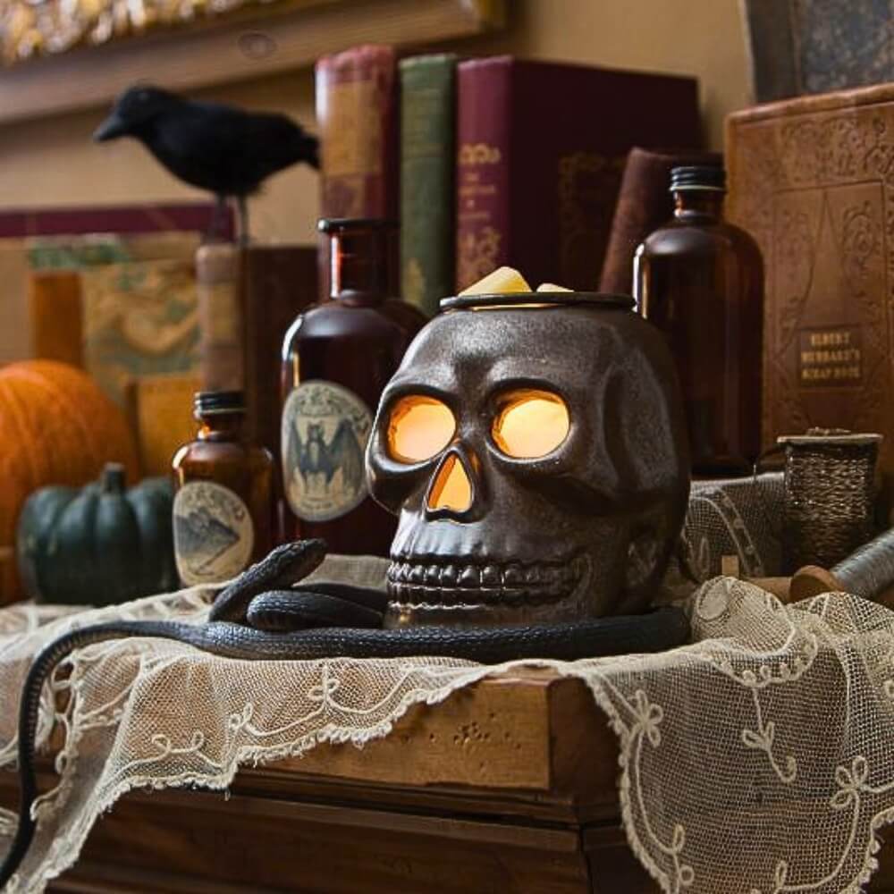 Skull Illumination Warmer - by Stevie Buoy